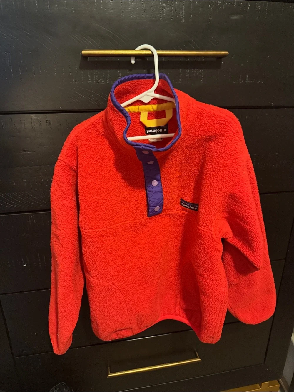 Patagonia Unisex Size 10 Kids Red Fleece Pullover with Purple Trim